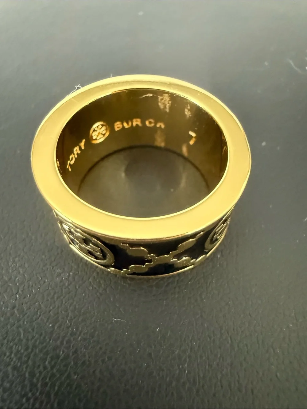 Tory Burch | Black Enamel & Gold Logo Band Ring | Size 7